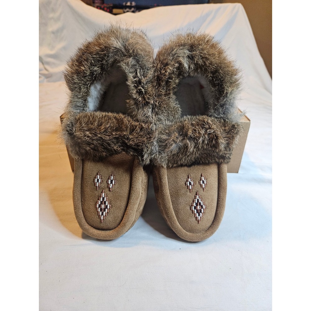 Manitobah Mukluks Tipi Suede Moccasin Rabbit Fur Beaded Slippers Native Western